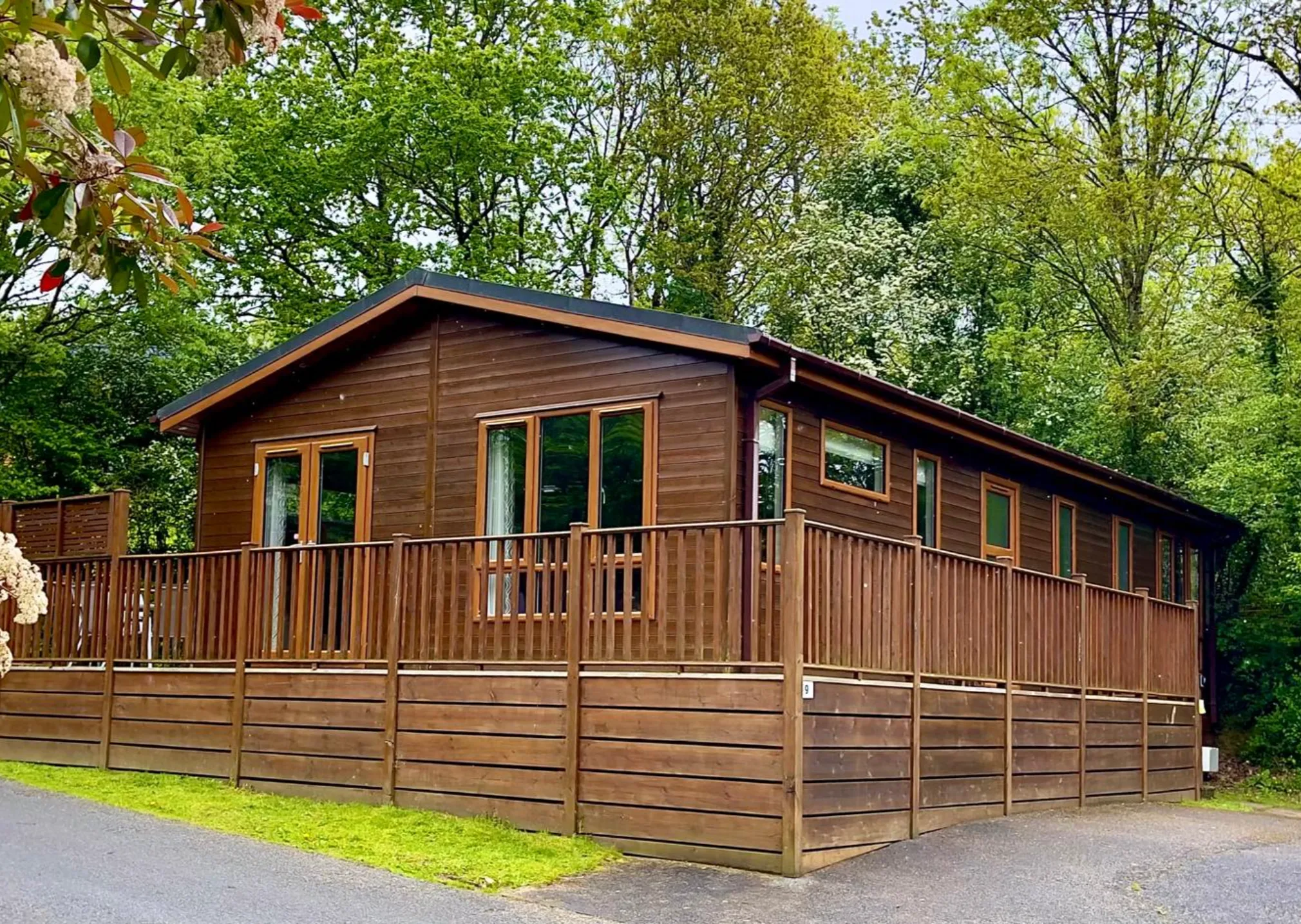 Lodges with hot tubs Devon